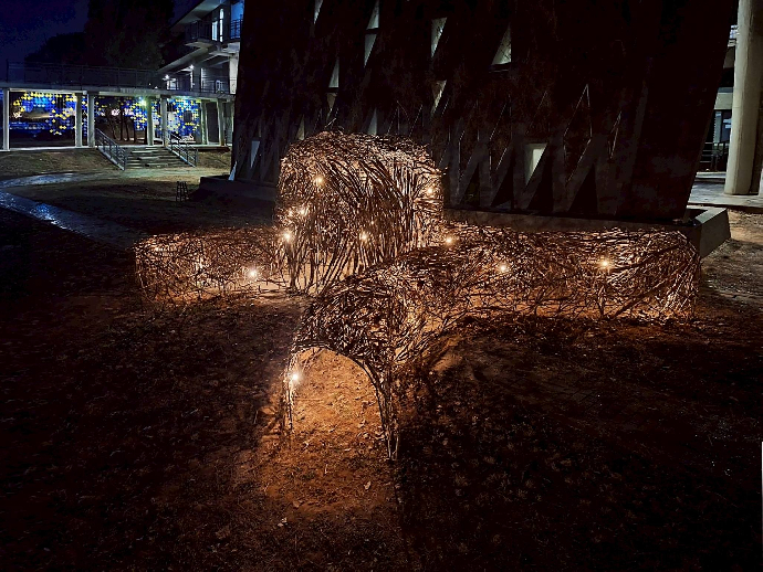 [校園裝置成果展]-《2025東海嵐》